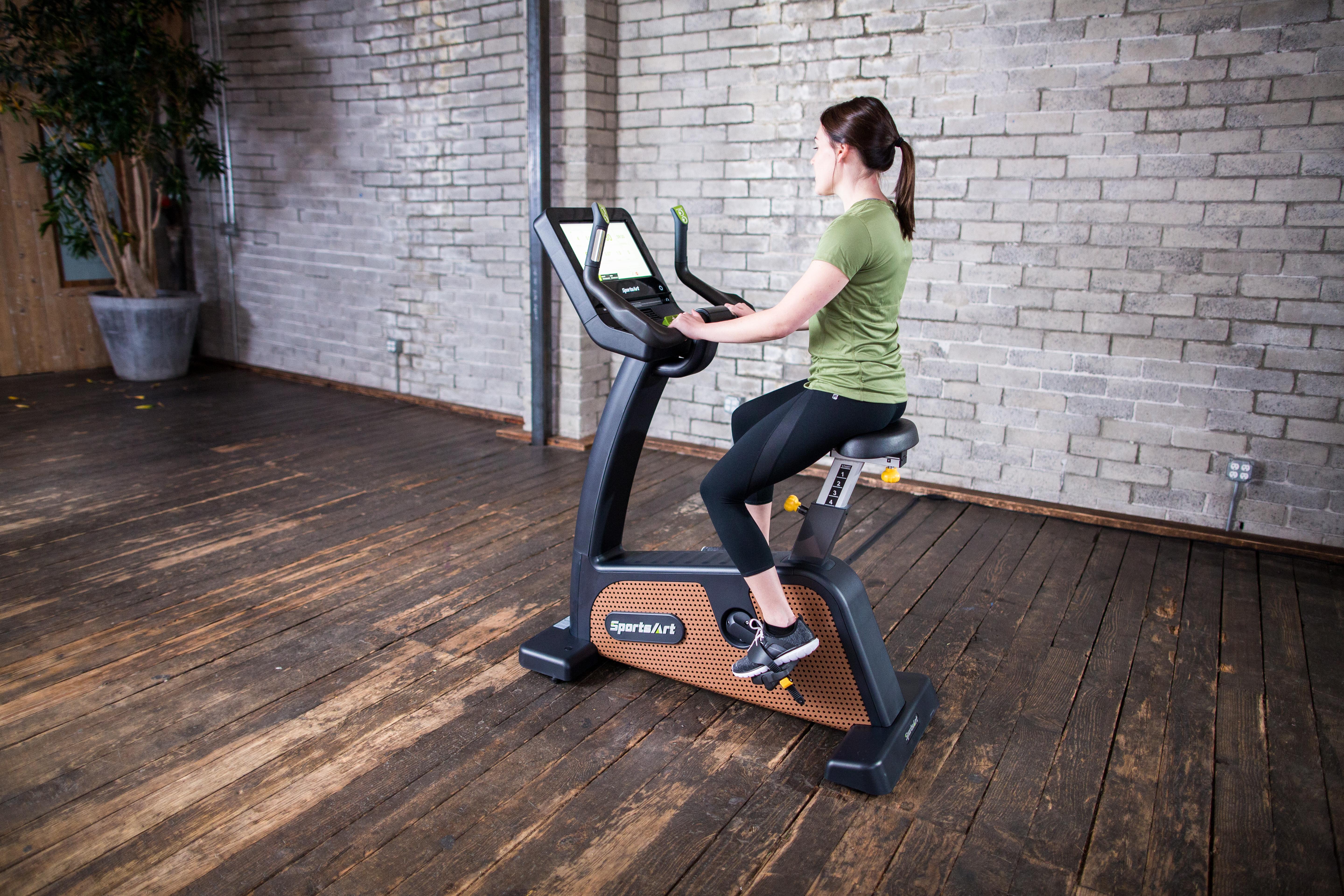 Bicicleta Vertical C576U - Com Display De 16´´