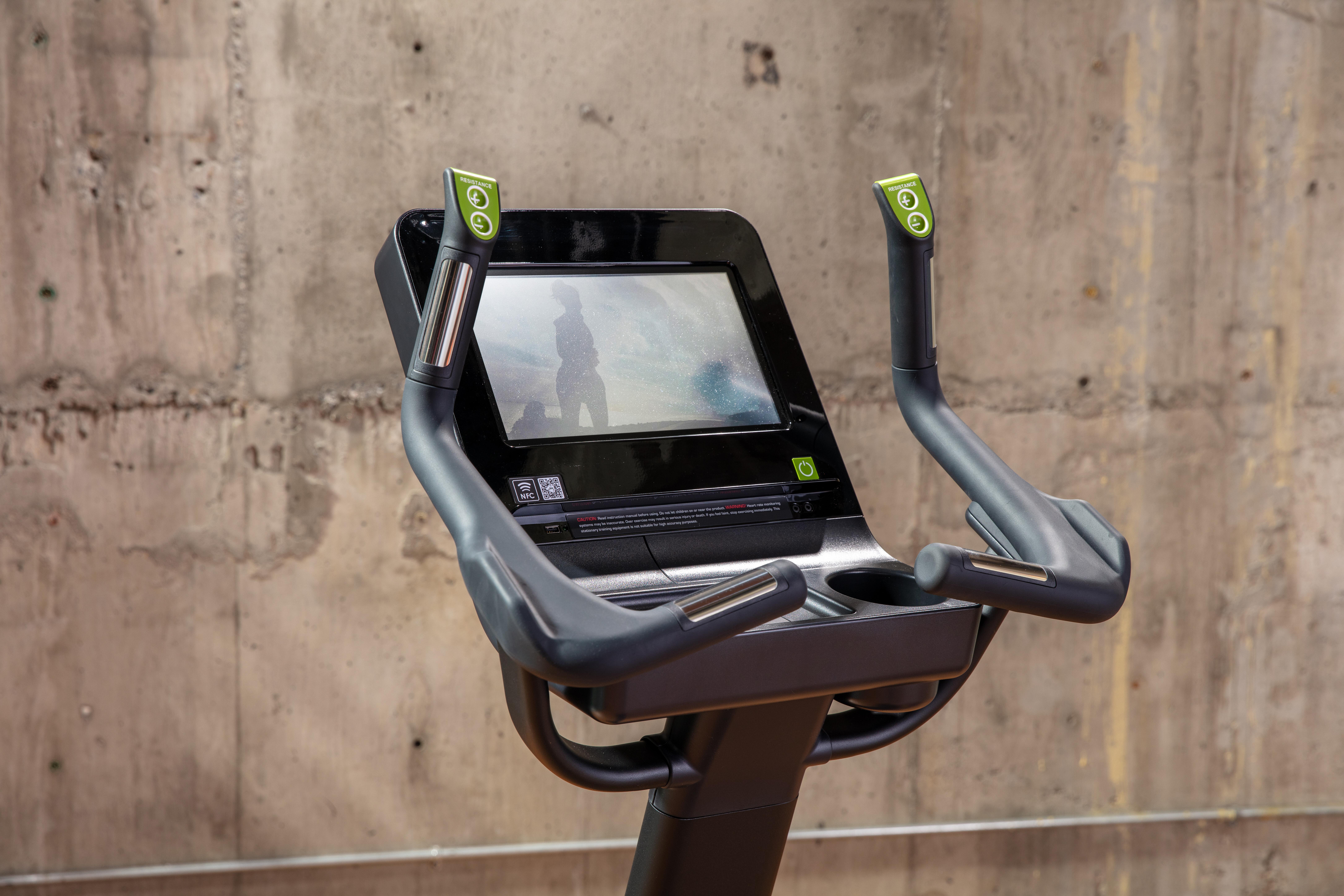 Bicicleta Vertical C574U - Com Display De 13´´
