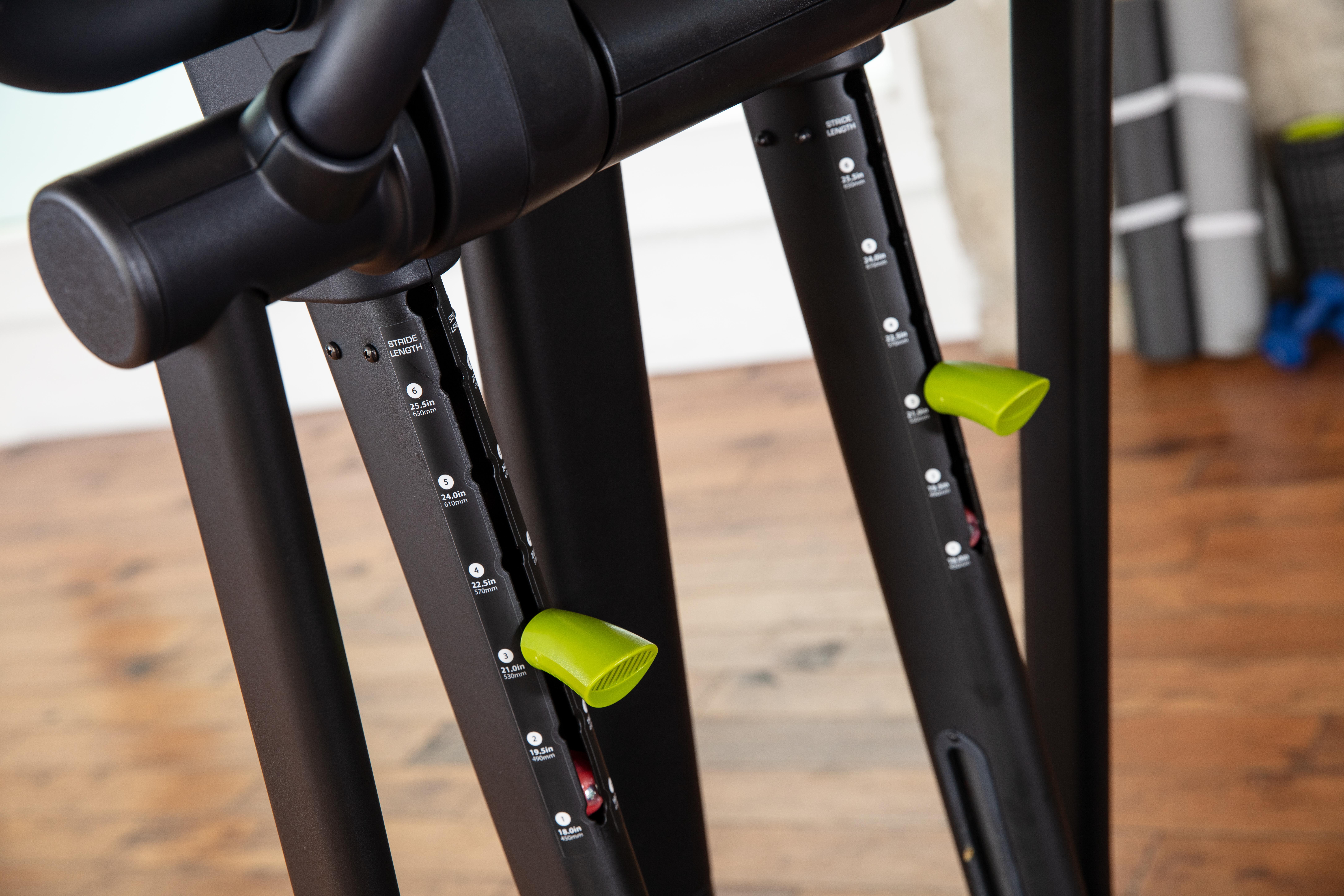 Bicicleta Elíptica E873 - Autoalimentada