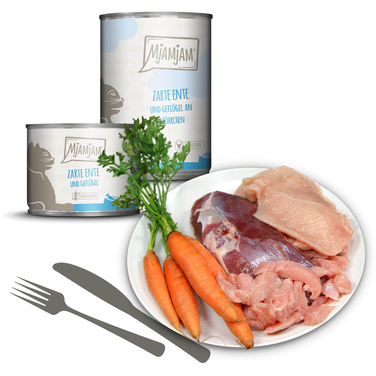 Canard tendre et volaille avec de savoureuses carottes - Chat - 200g - repas délicieux