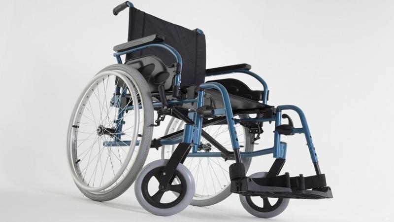 Cadeira de Rodas Action 1R Invacare